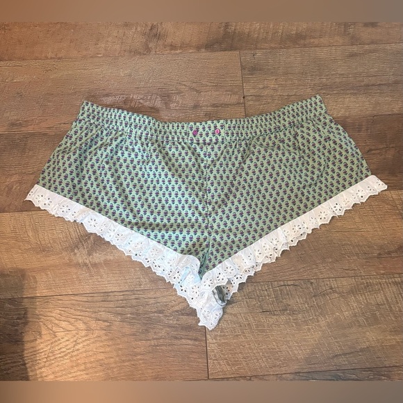 NWT Anthropologie Floral W/ Eyelet Detail Micro Shorts In Green Motif Size XL - Picture 4 of 6